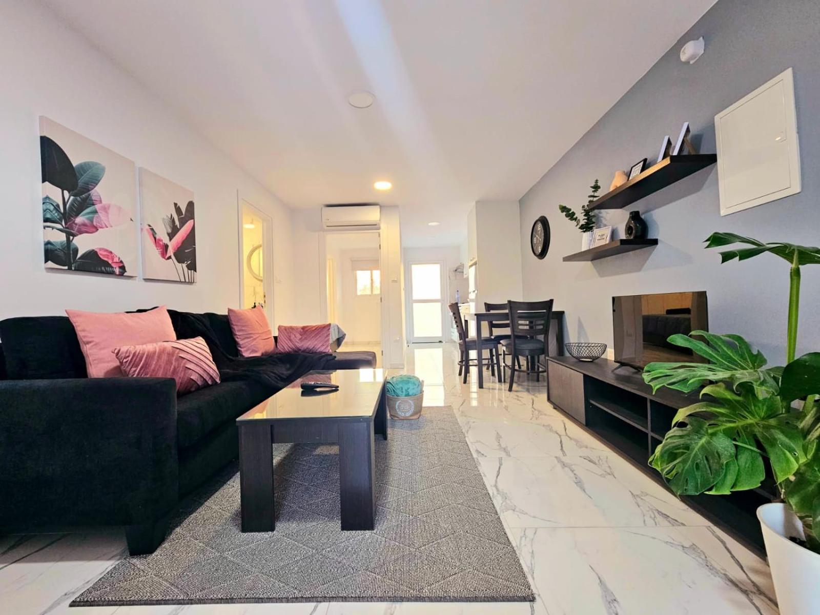 1Bd Beach Apartment Paphos 外观 照片
